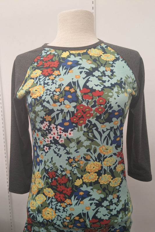 LuLaRoe 3/4 sleeve shirt- XXS