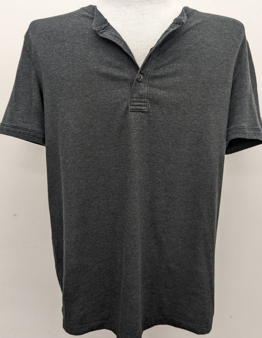 American Eagle med. dark grey short sleeve shirt