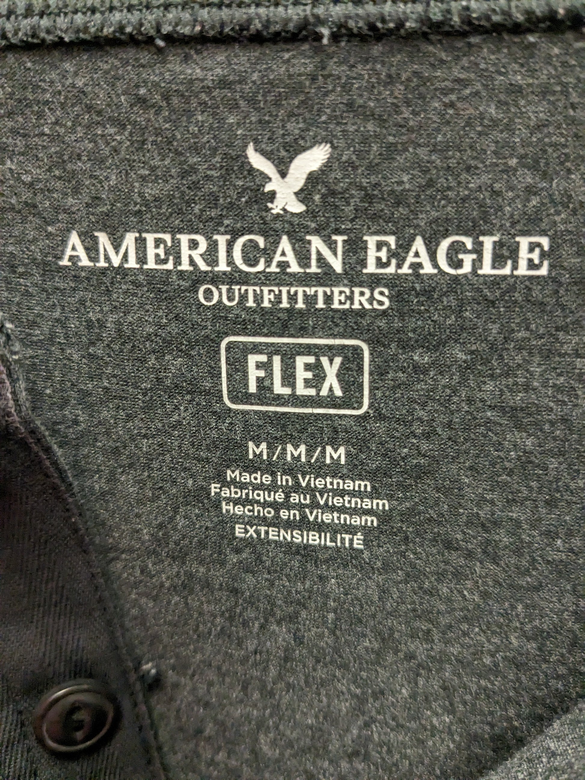 American Eagle med. dark grey short sleeve shirt