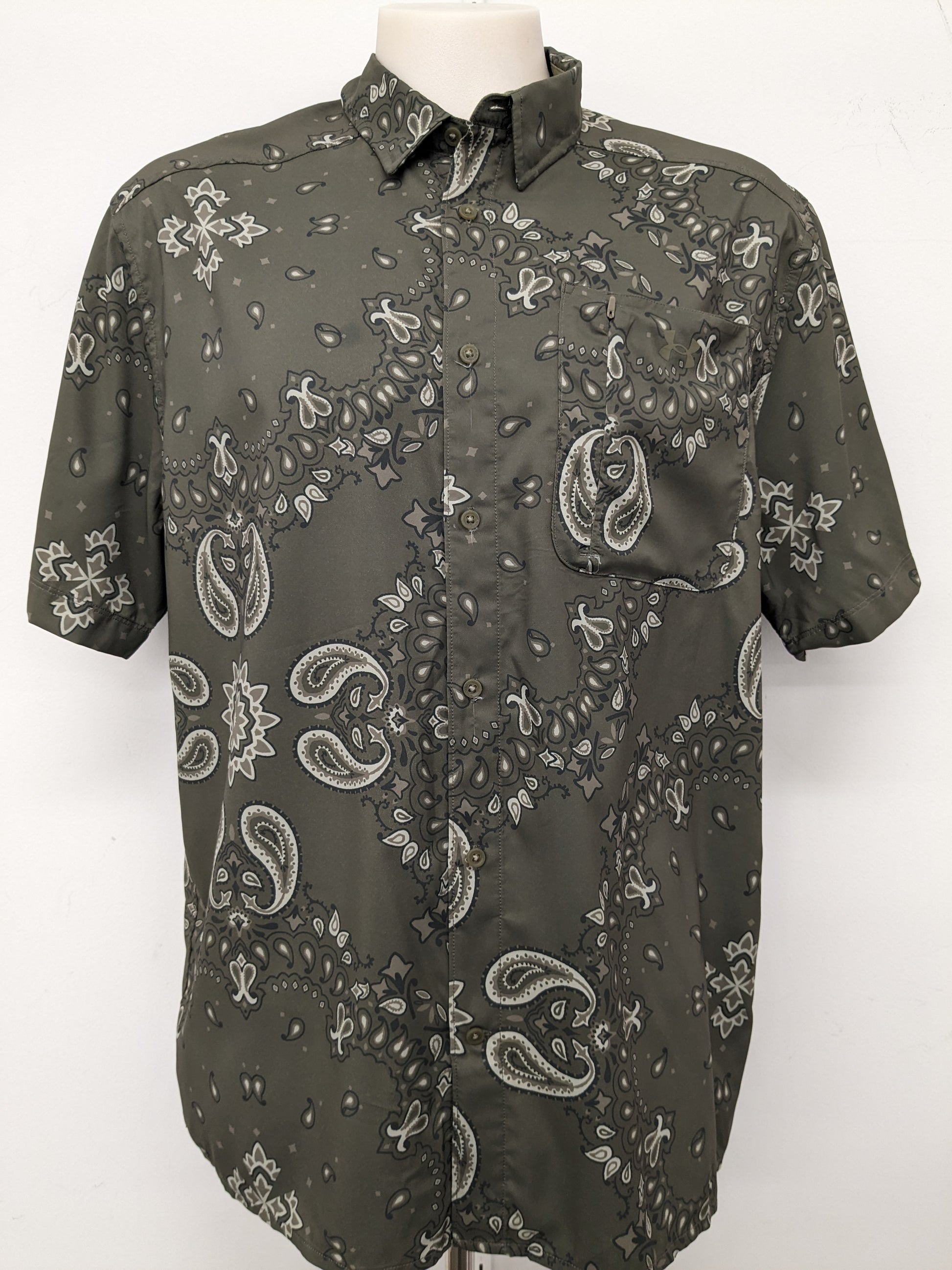 Under Armour 2XL olive green paisley shirt