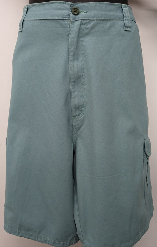 Wrangler marine blue cargo shorts size 40