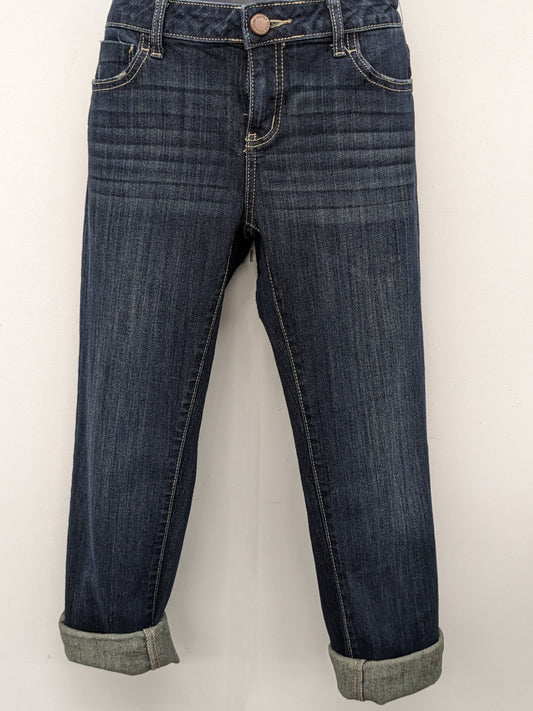 Simply Vera Wang size 2 dark denim capri