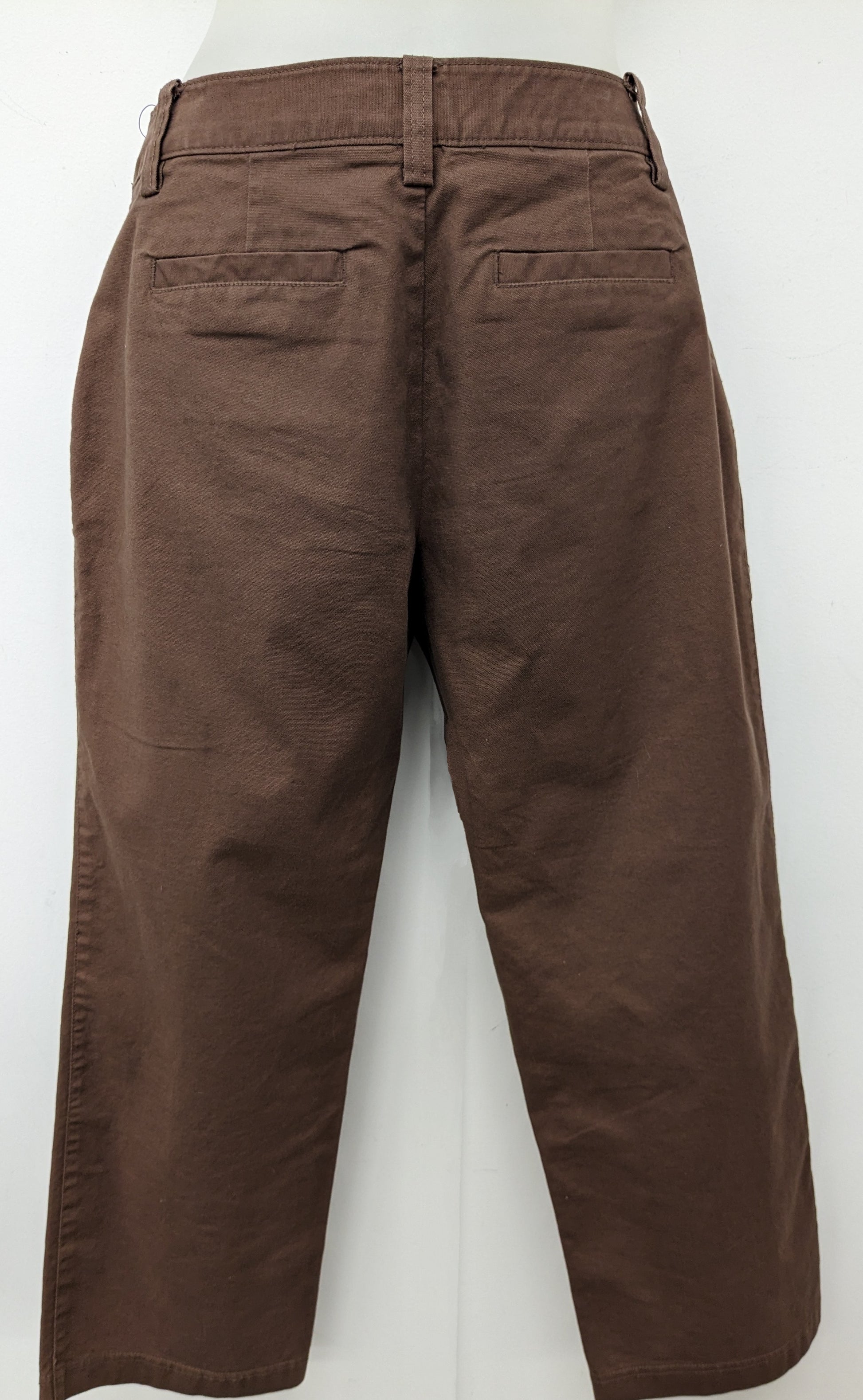 Tommy Bahama size 2 brown capri