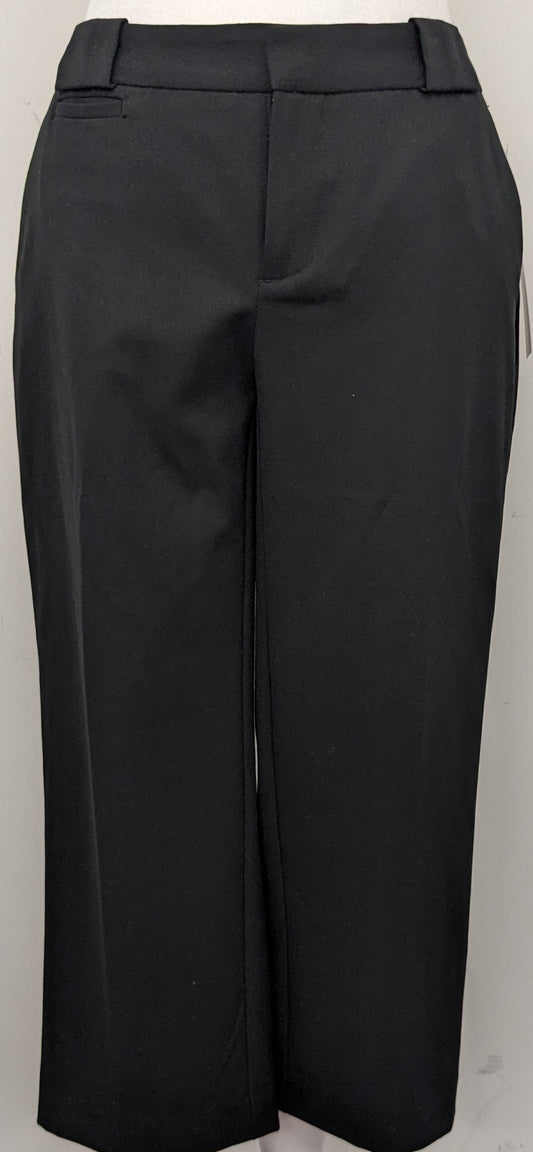 NEW! Daisey Fuentes size 4 black capri