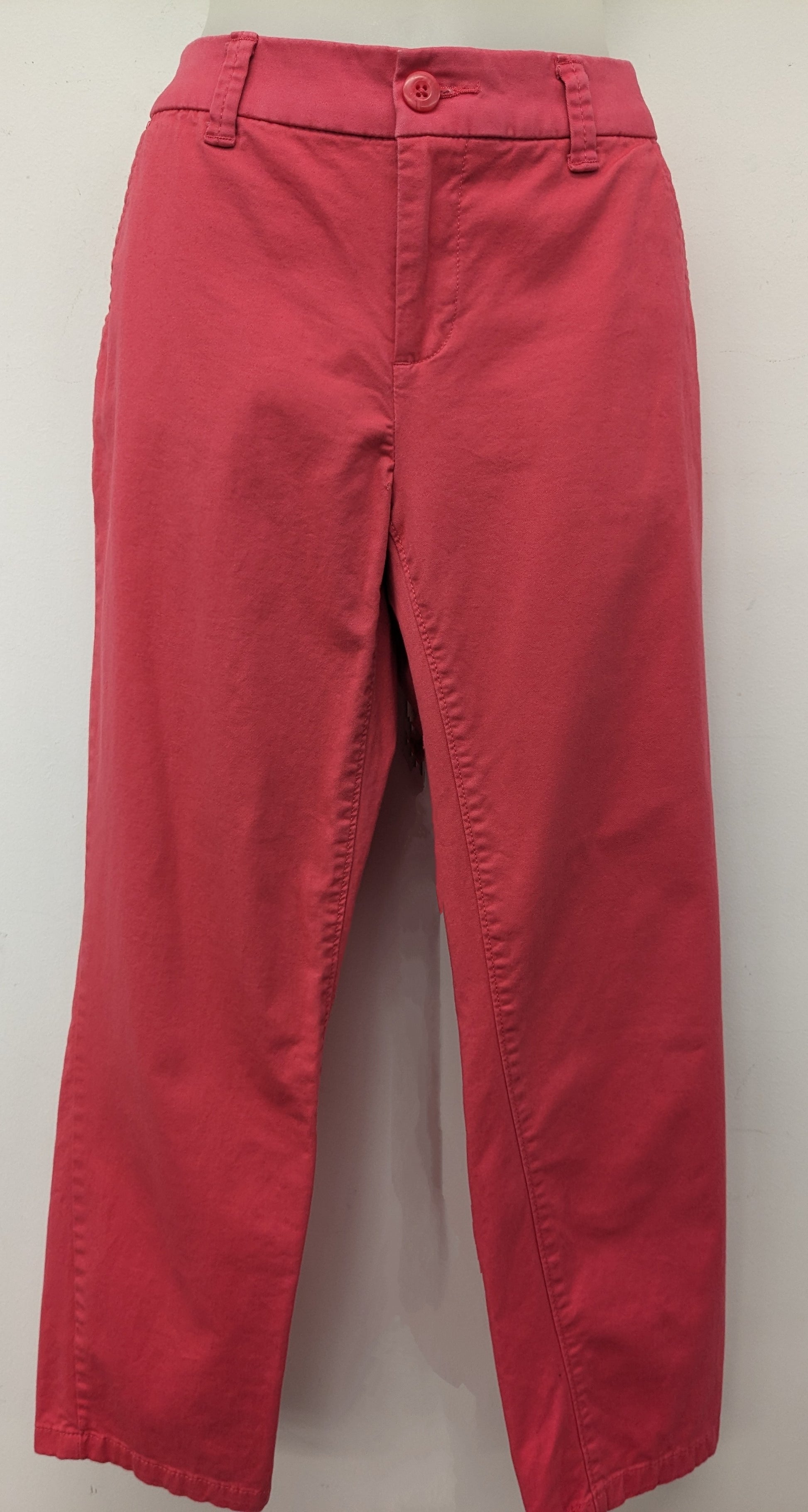 JCP size 6 pink capri