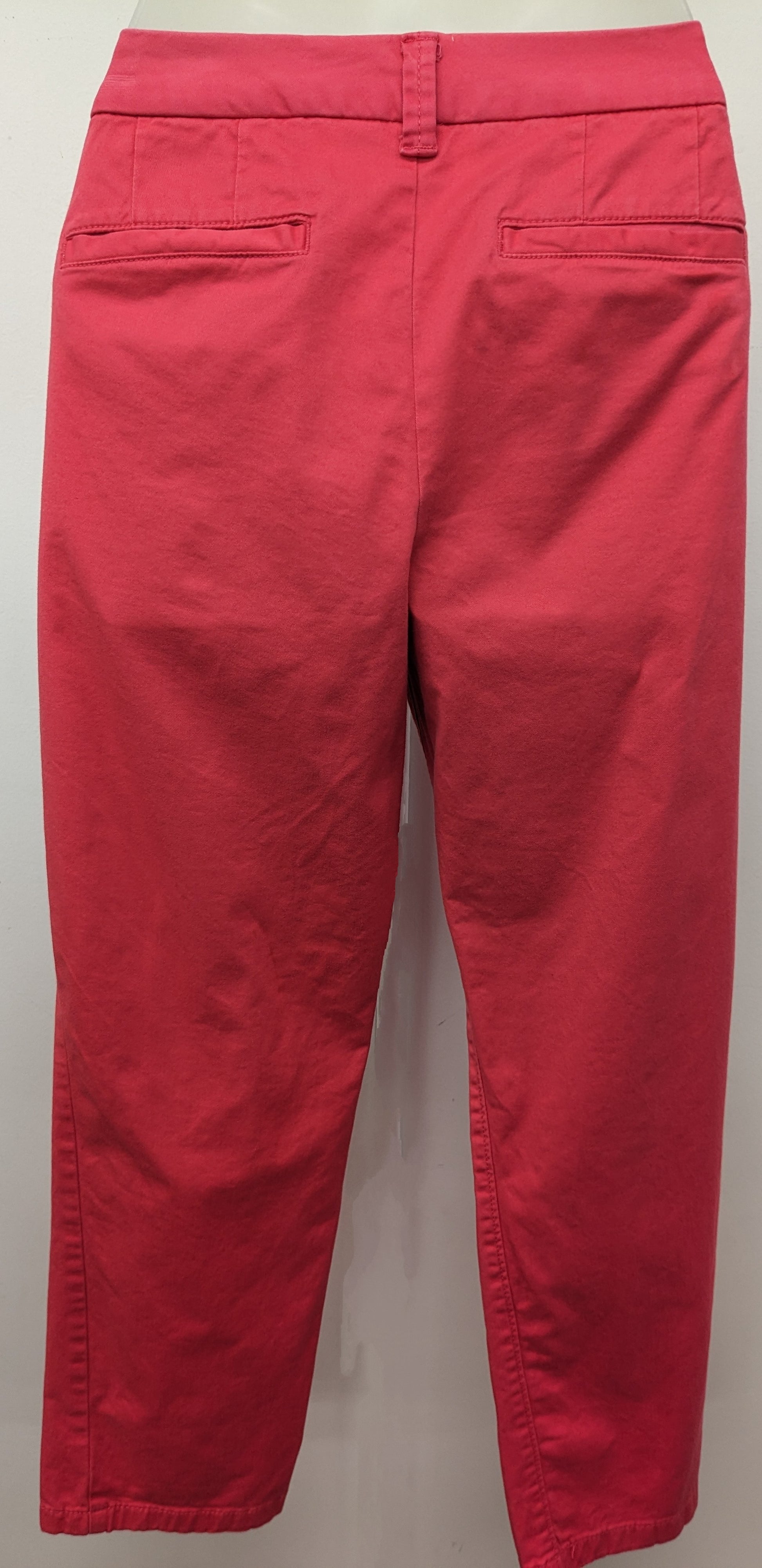 JCP size 6 pink capri