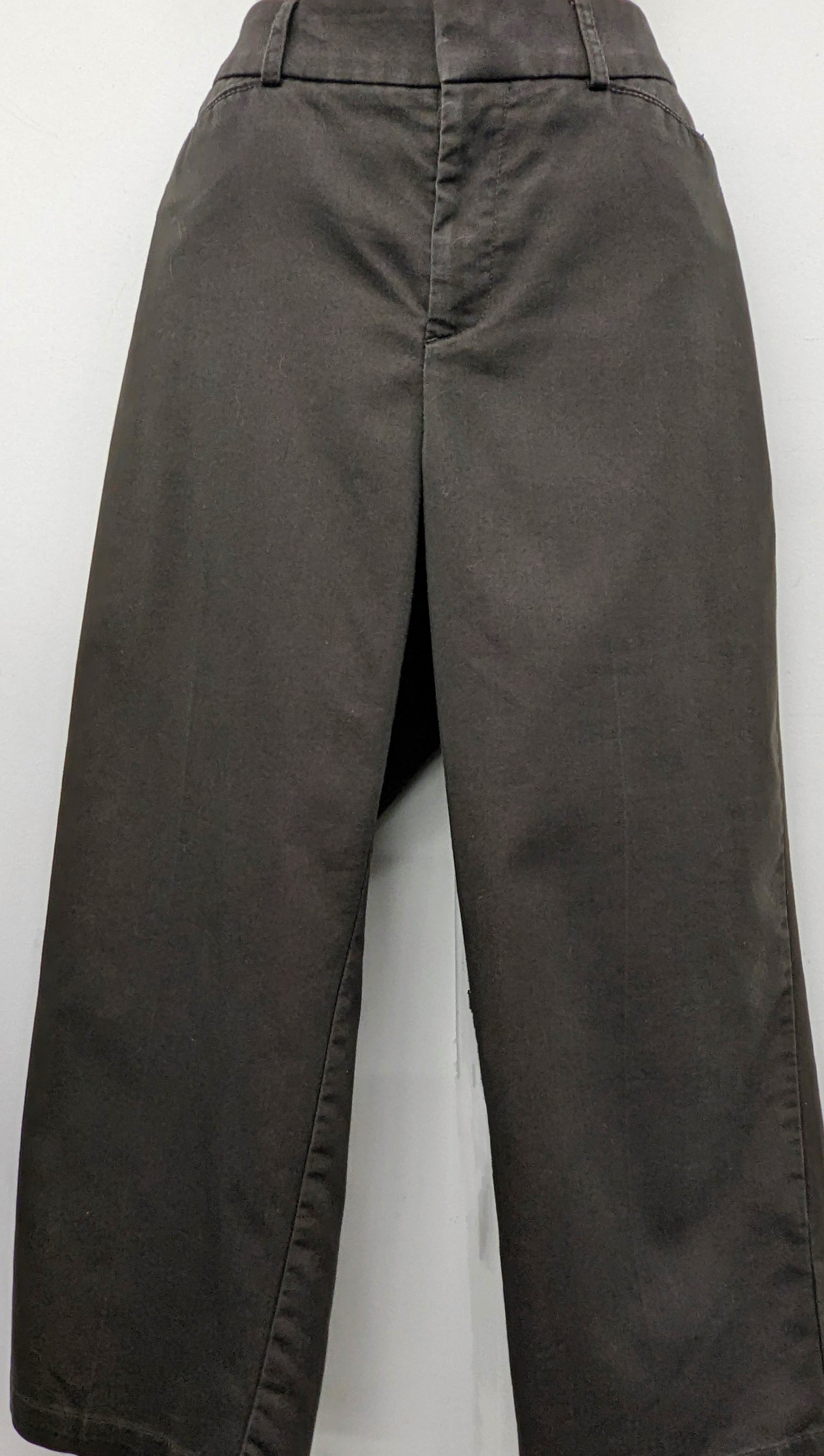 Dockers size 8 faded brown capri