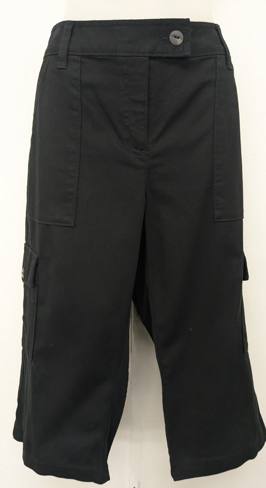 New! Rafaella size 10 black capris