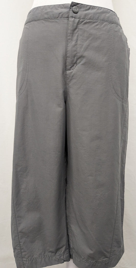 Athletic Works size large grey activewear capri