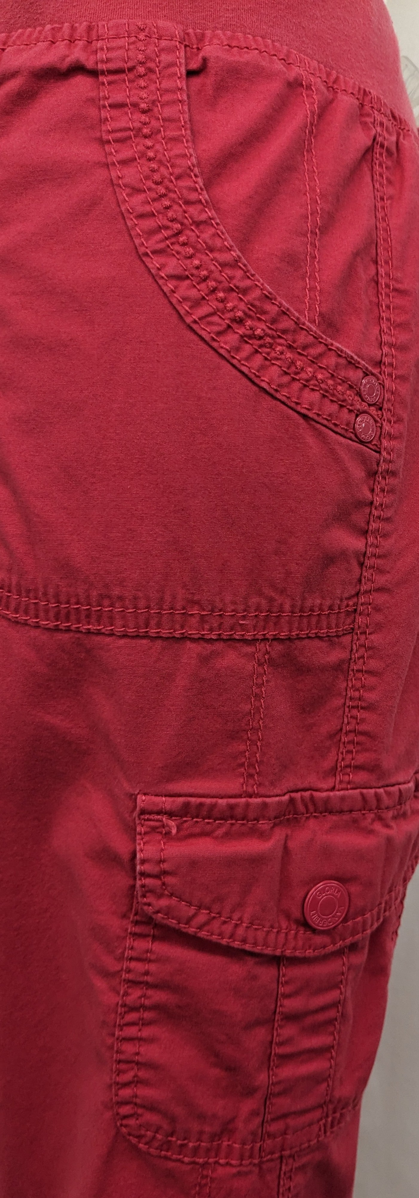 Gloria Vanderbilt size 12 petite red cargo capri