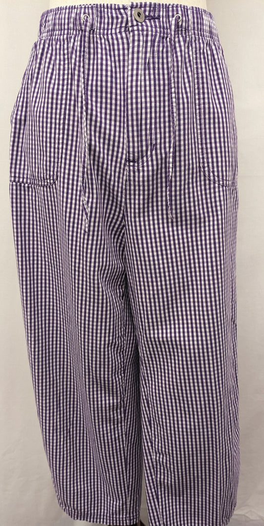 Baxter&Wells size 10 purple checkered capri