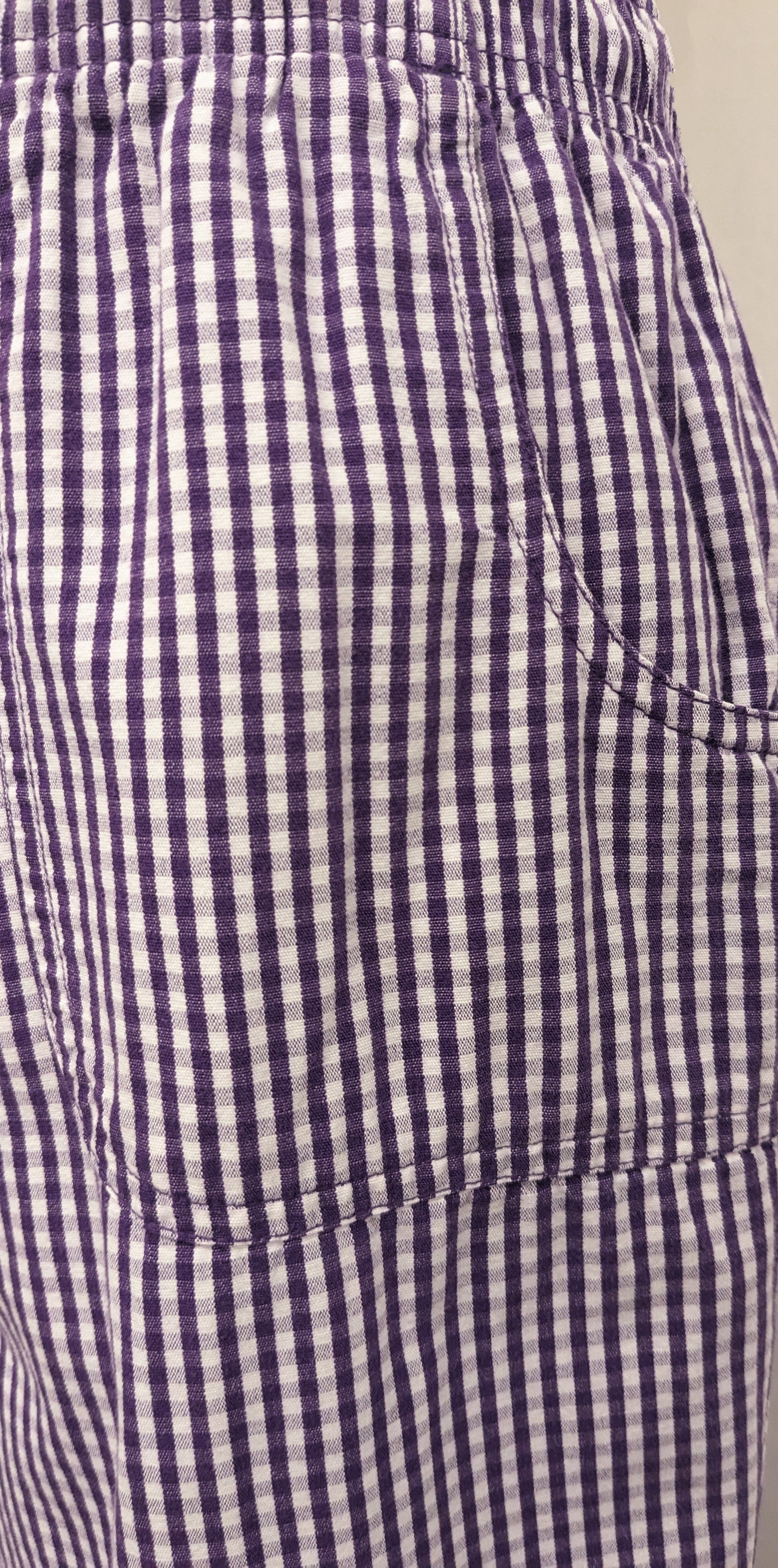 Baxter&Wells size 10 purple checkered capri