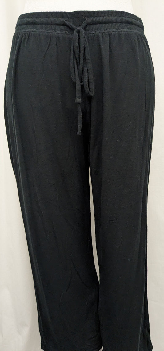 Gilligand  med black pull on capri