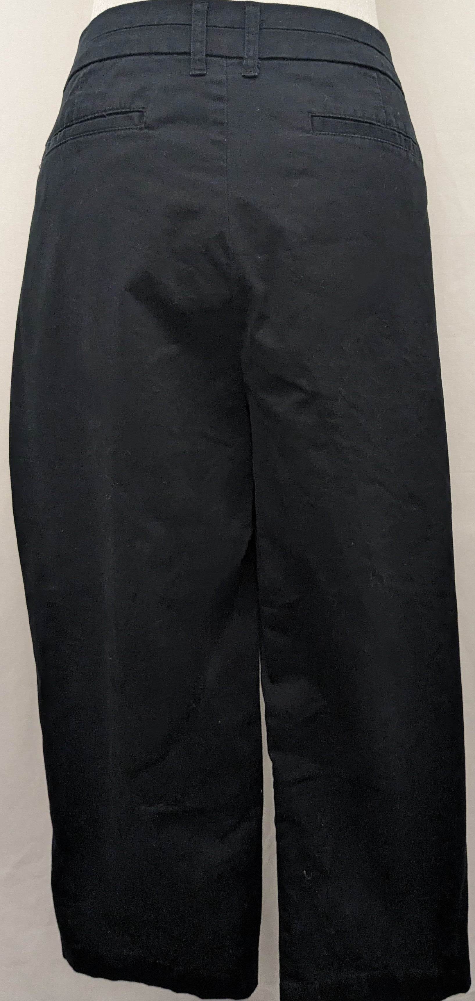 Croft & barrow size 16 black capri