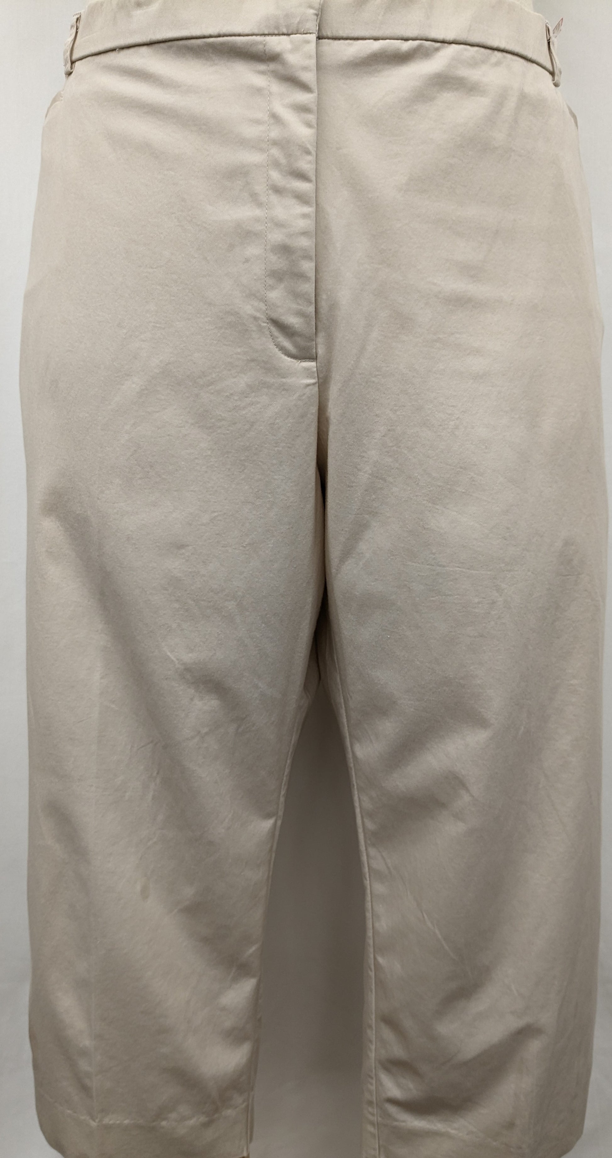 George size 24 tan capri