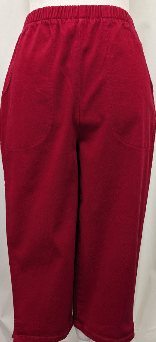 D&Co size XSM pull on red capri