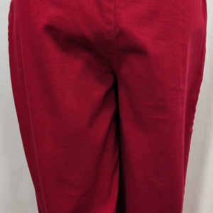 D&Co size XSM pull on red capri