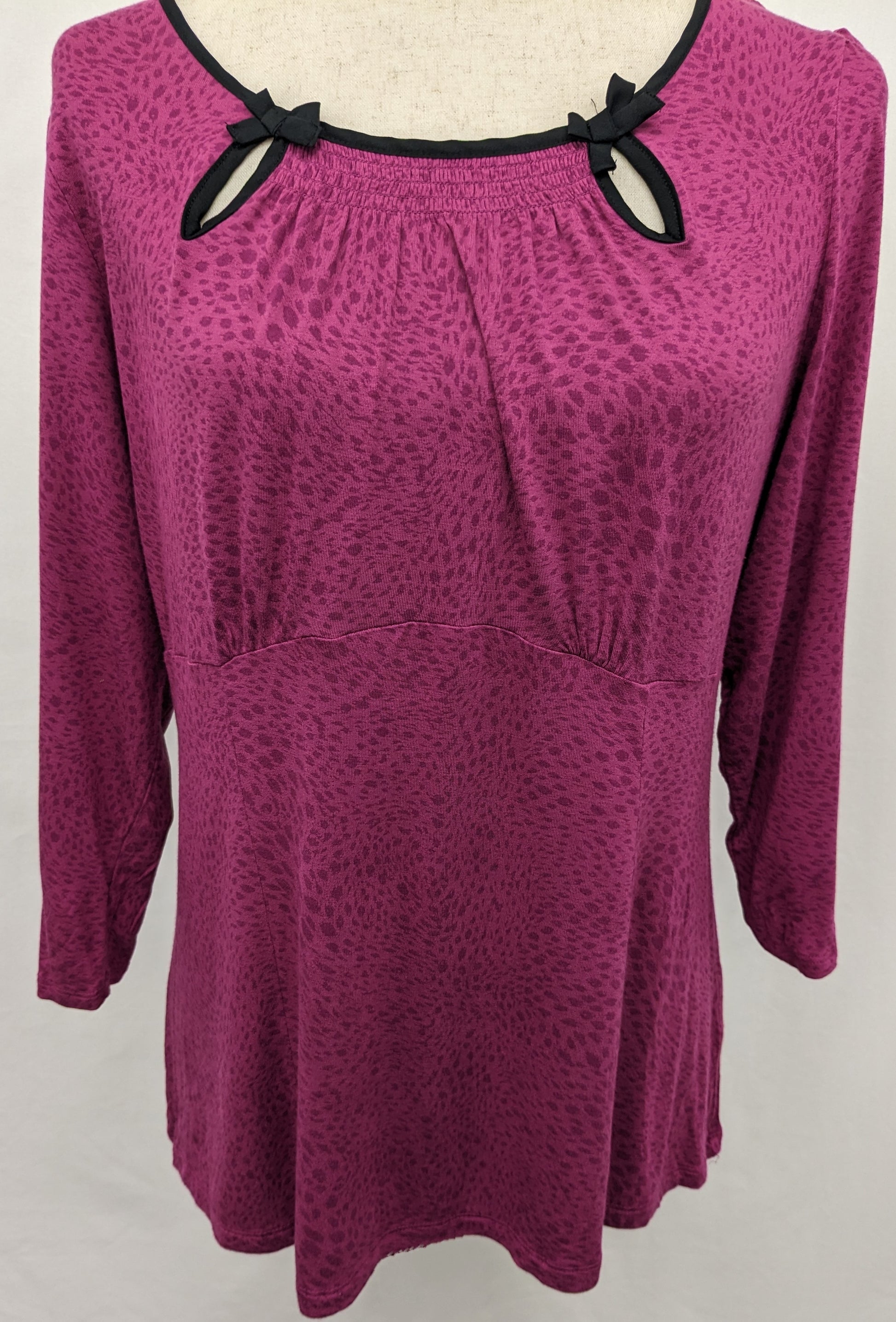 Elle large dark pink shirt