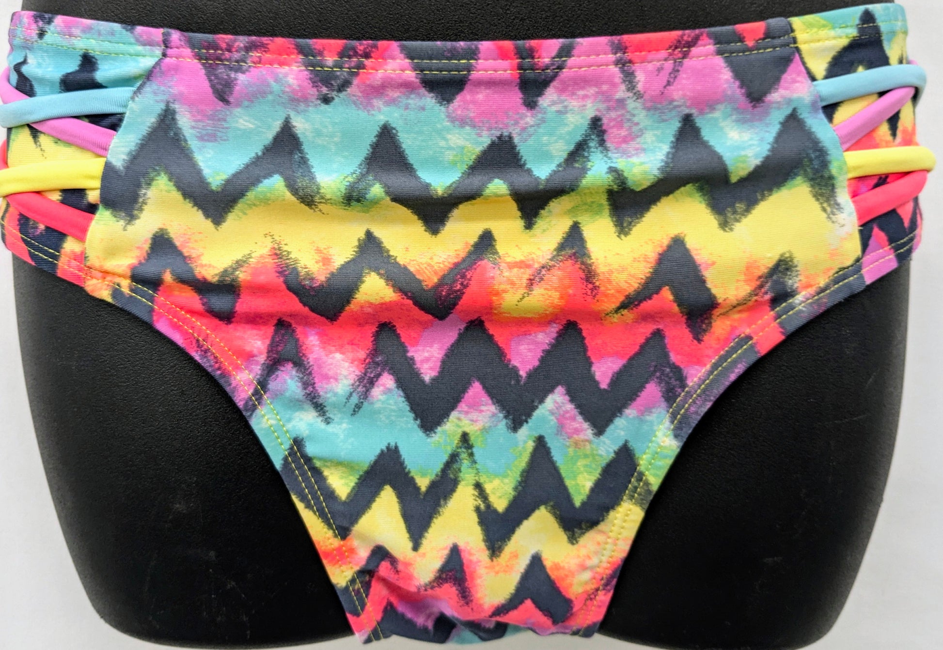 Art Class 14/16 2pc. swim suit multi-color