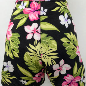 Catalina med. black skort swim cover w/ floral