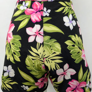 Catalina med. black skort swim cover w/ floral