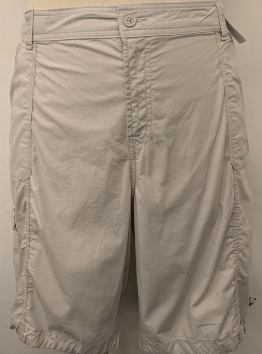 New! St. John's Bay 24W tan Bermuda shorts