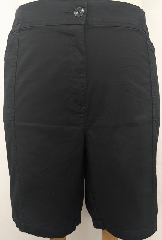 New! Karen Scott 24W black shorts