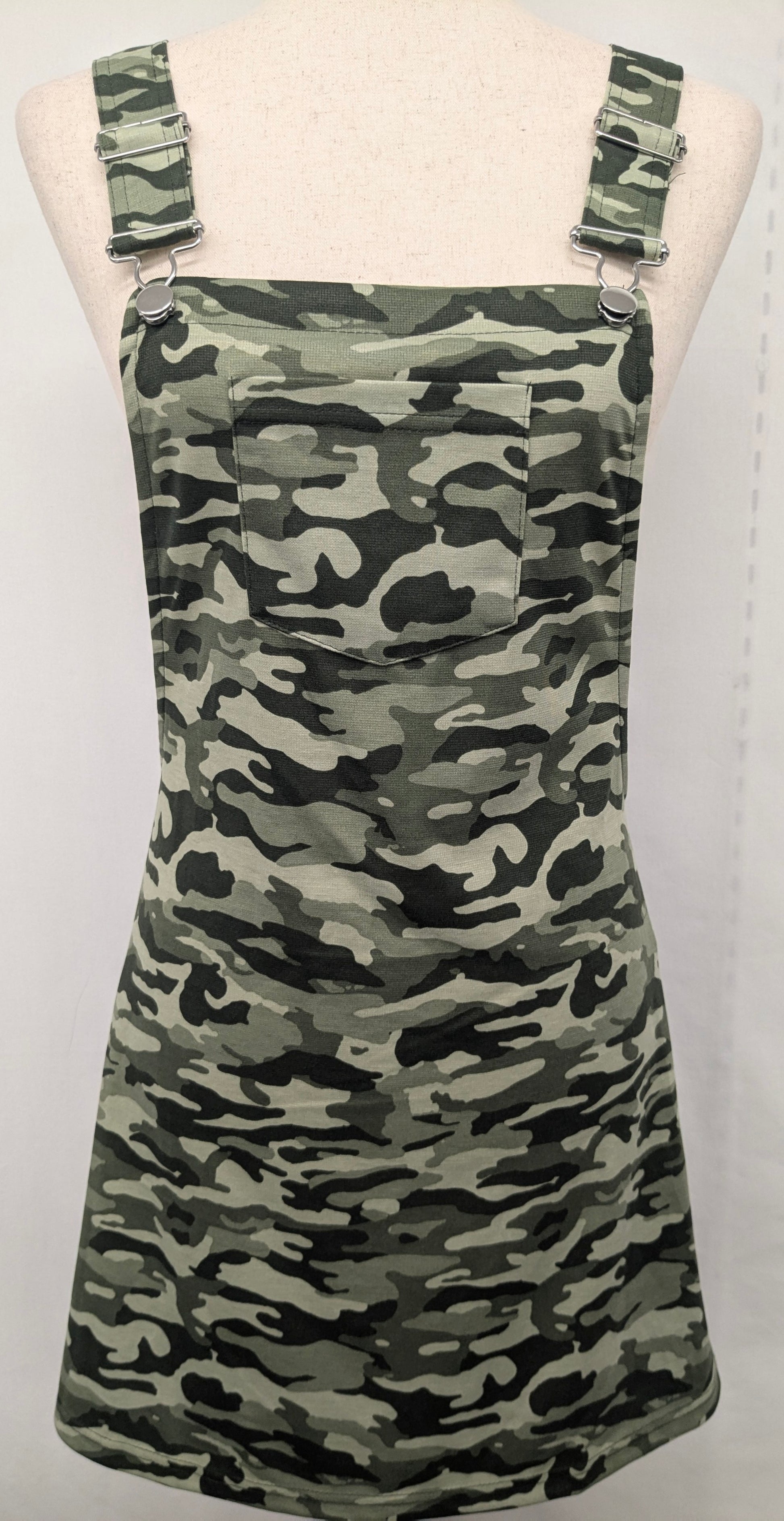 New! Jolie & Joy large camo dress