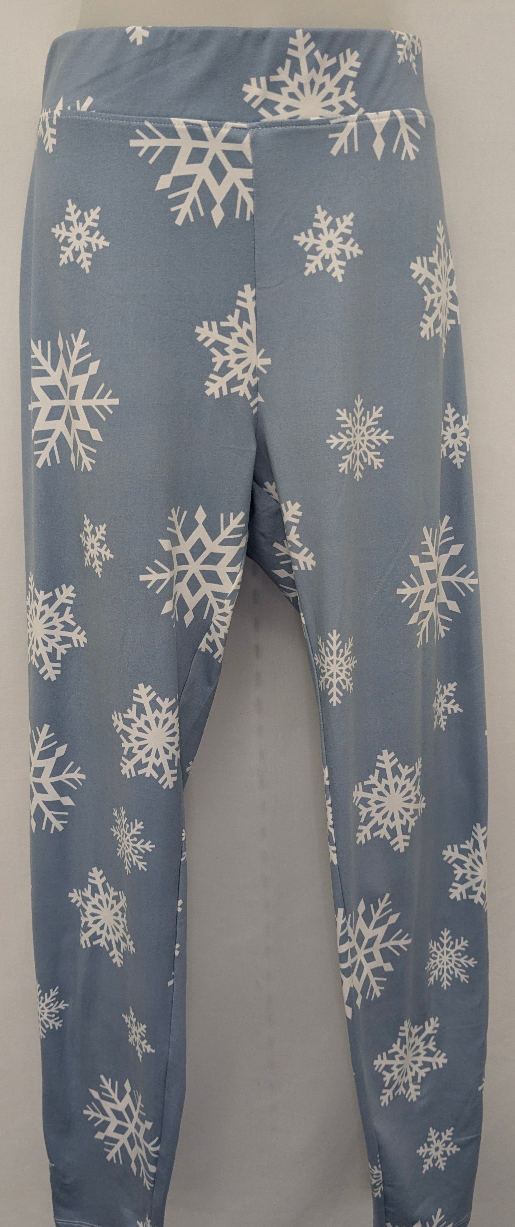 New! Big Lots 2XL blue snowflake pants