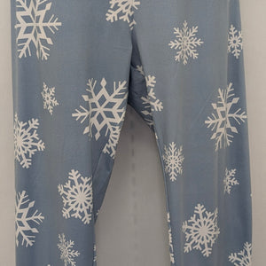 New! Big Lots 2XL blue snowflake pants