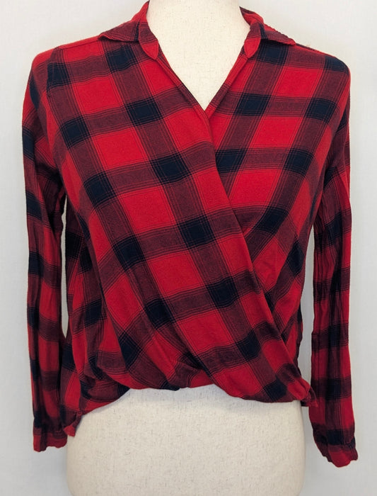 Hollister XS red/black checkered long sleeve