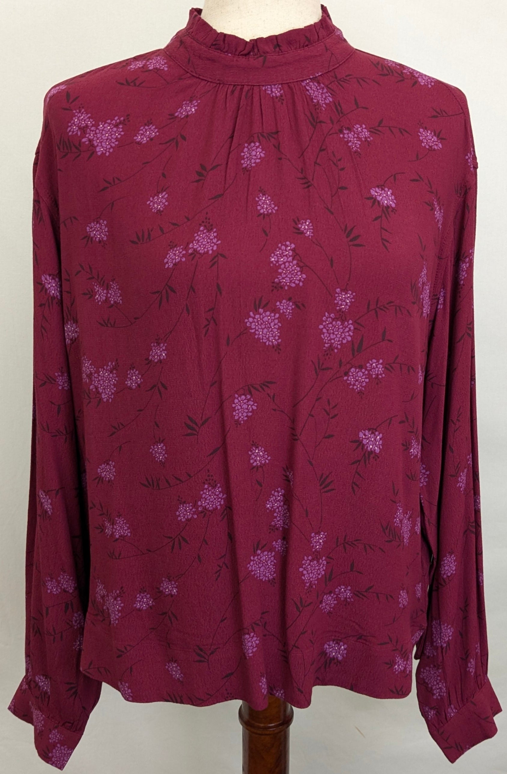 Free Assembly med. maroon l/s blouse