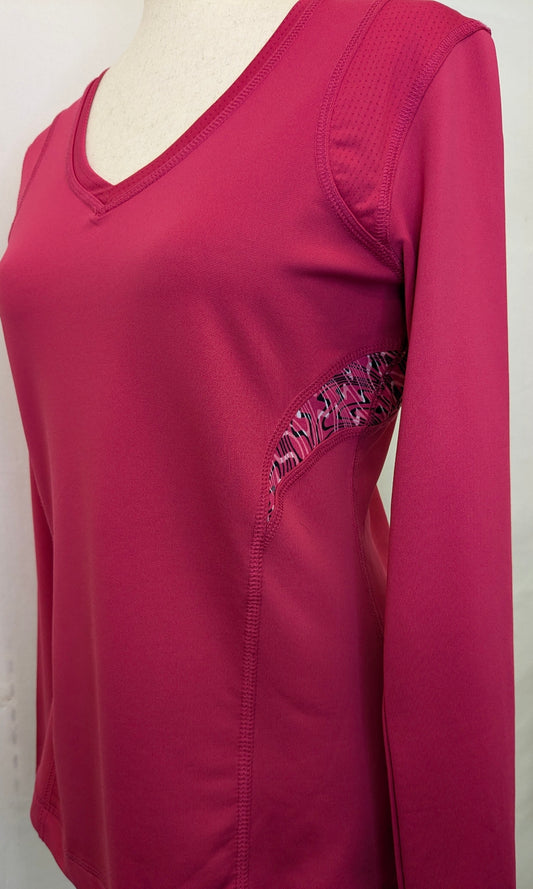 Everlast med. pink long sleeve V-neck shirt