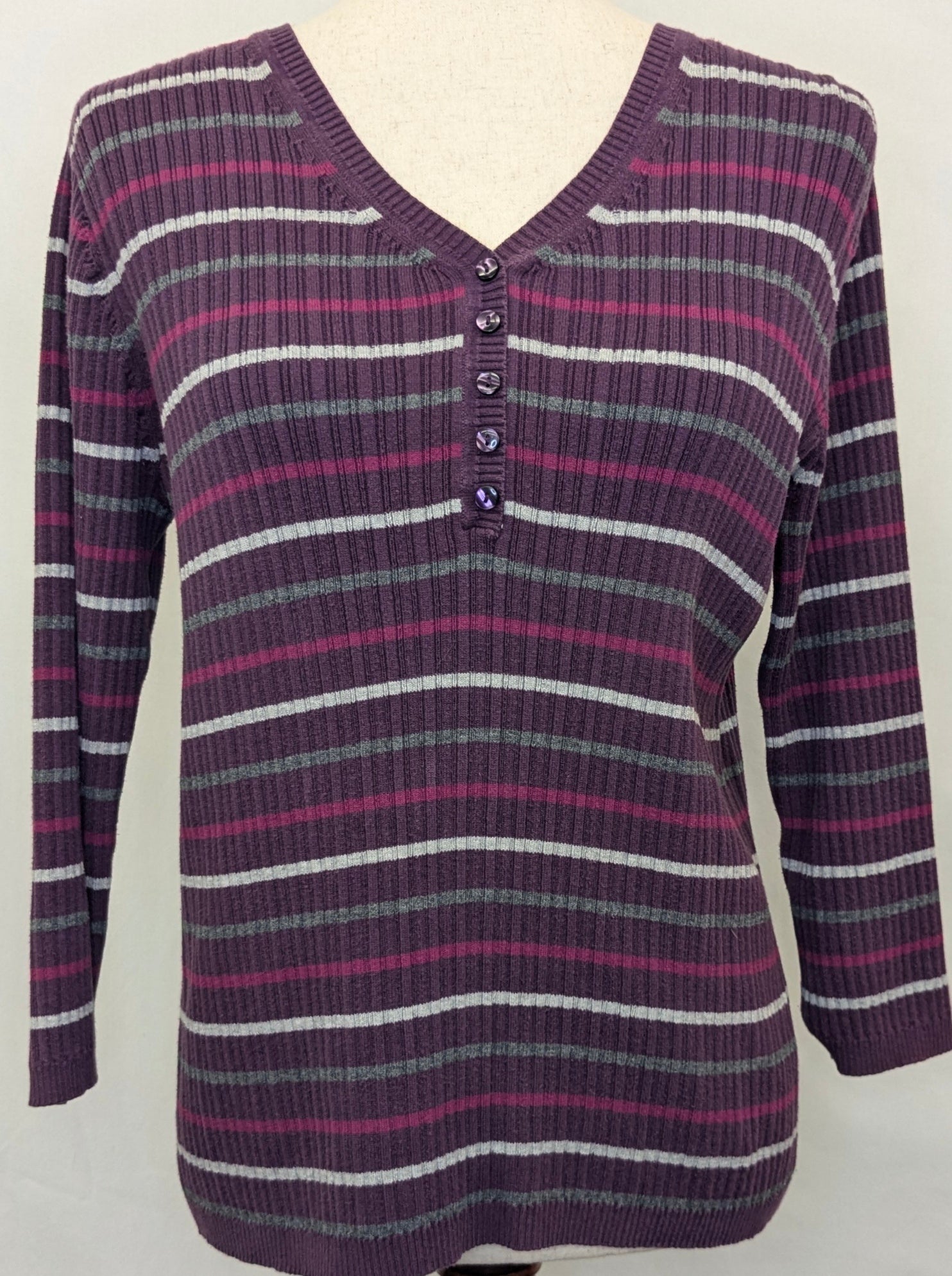 Croft & Barrow med. purple ribbed long sleeve